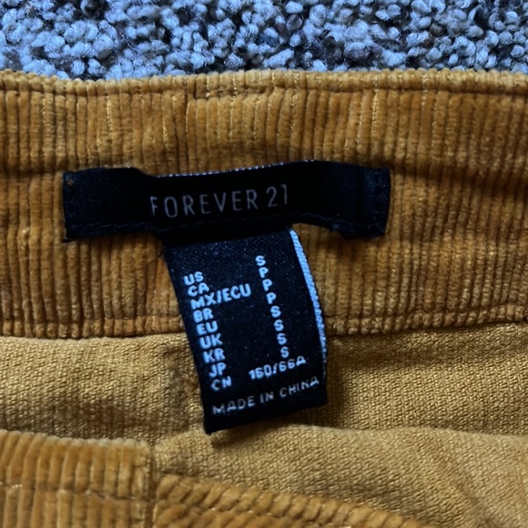 never worn - Picture 2 of 3